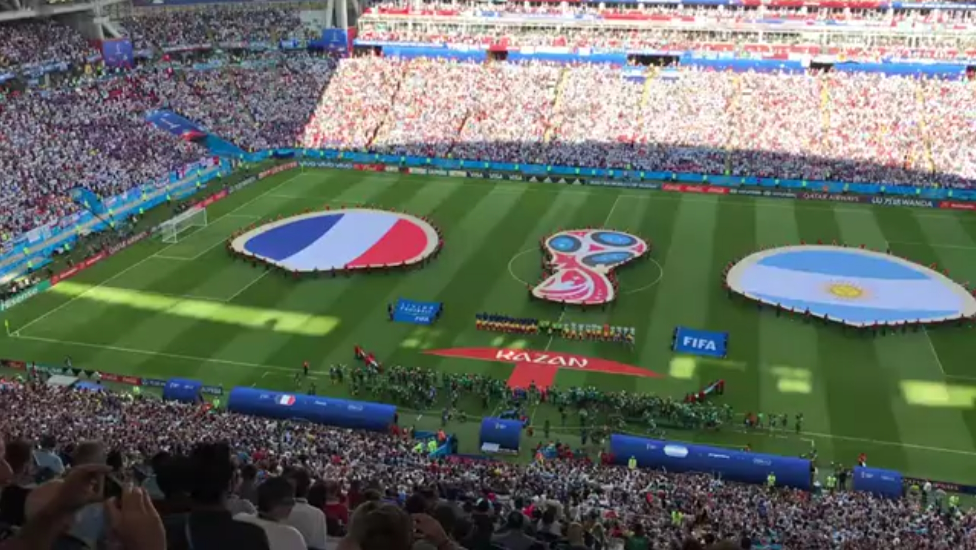 中展现了