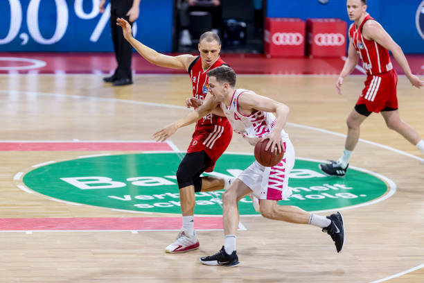 际赛事中提 际赛事中提