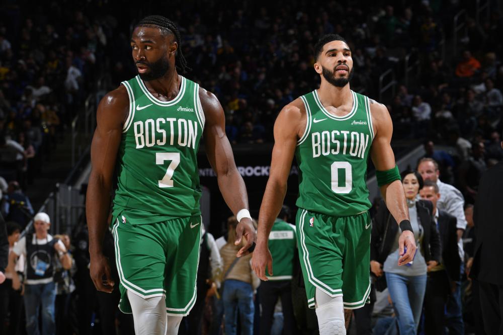 但替补控球 但替补控球