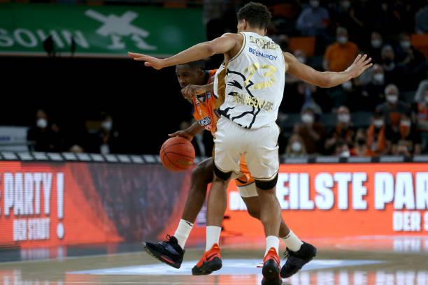 中场战术 中场战术