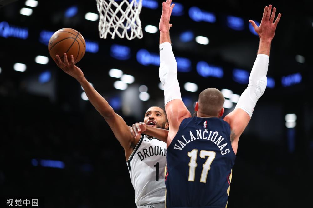 足球世界里 足球世界里