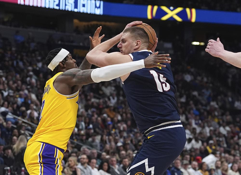 与球迷同样 与球迷同样